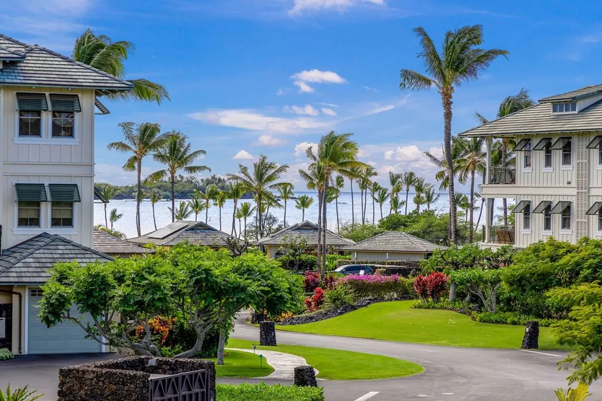 Hawaii Real Estate | View 69-1000 KOLEA KAI CIRCLE, 14H | 2 Beds, 2 Baths