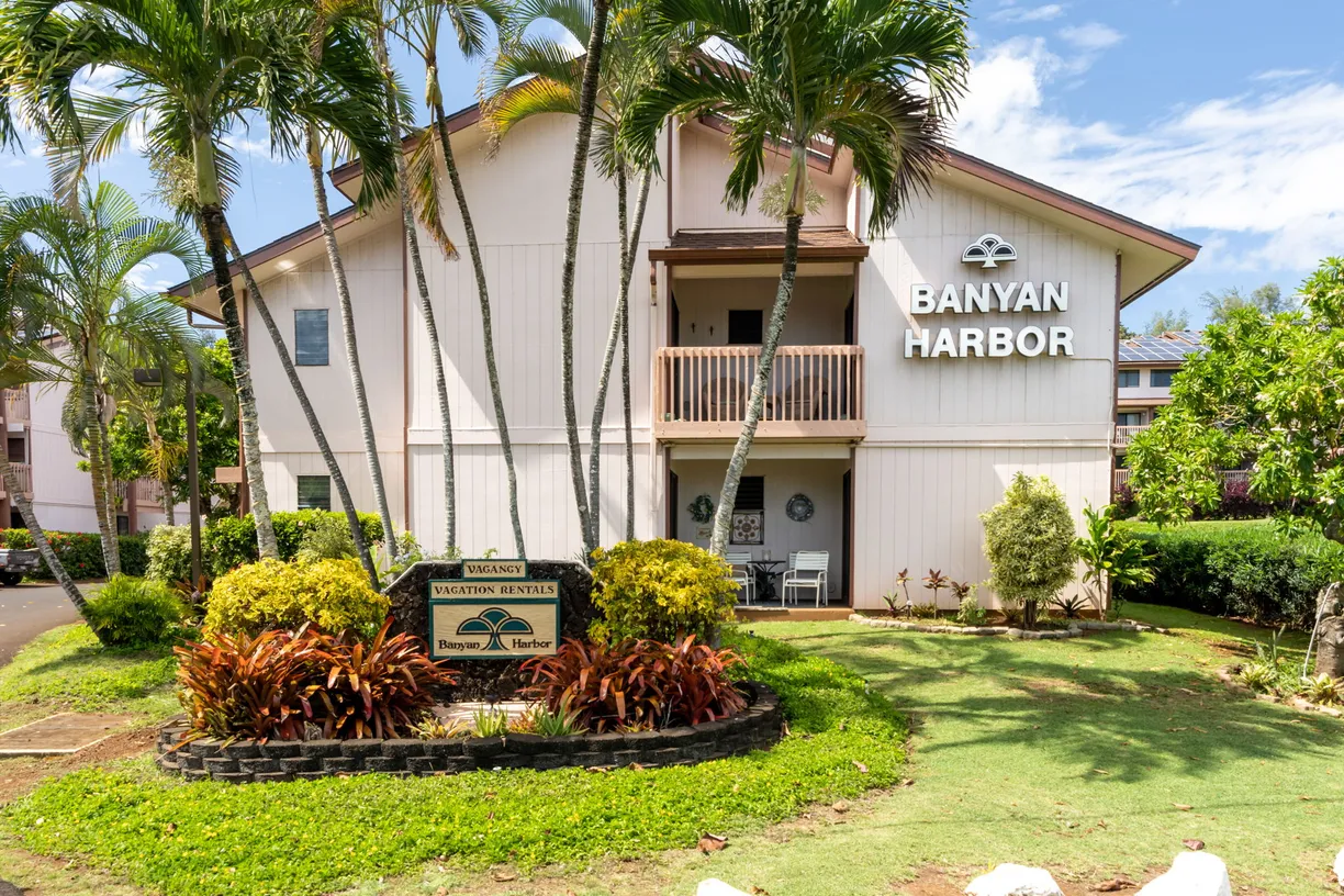Hawaii Real Estate | View 3411 WILCOX RD, CV35 | 2 Beds, 1 Bath