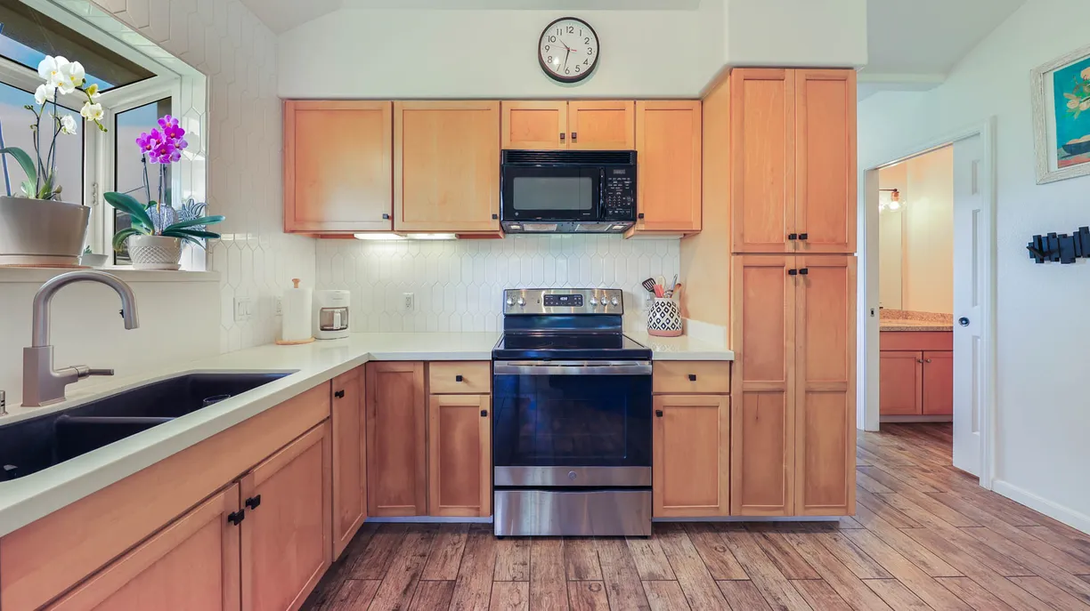 Hawaii Real Estate | View 2110 KANEKA ST, 120 | Listing