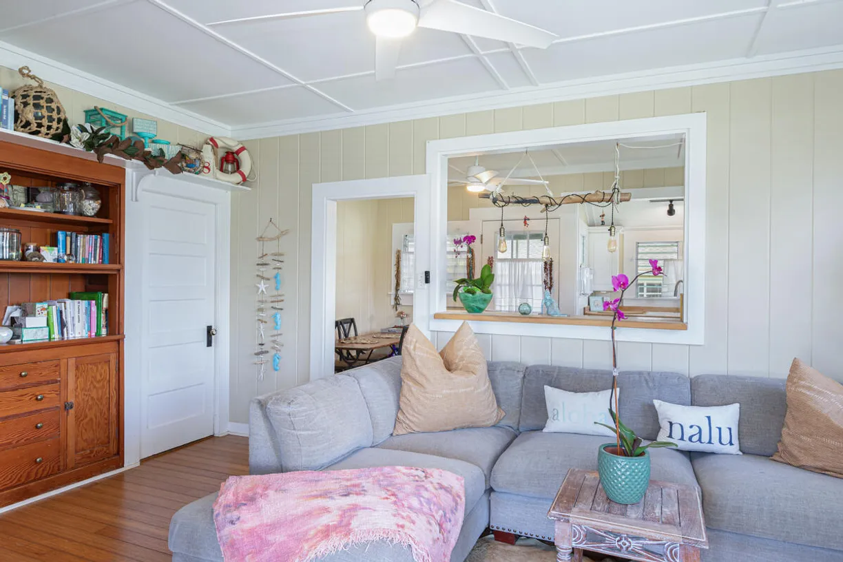 Hawaii Real Estate | View 4463 MAKAHA RD | Listing