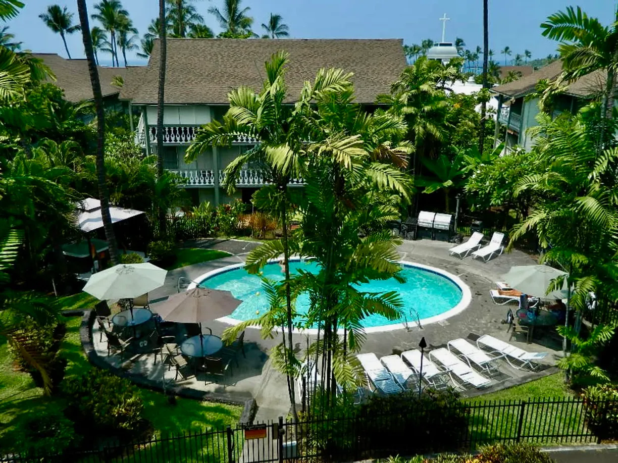 Hawaii Real Estate | View 75-5776 KONA ISLANDER INN, 306 | 1 Bath