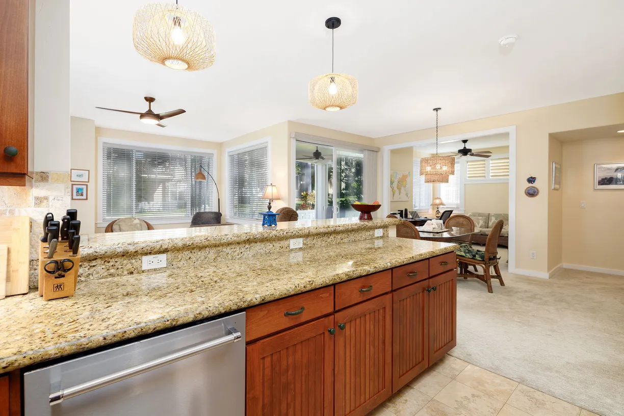 Hawaii Real Estate | View 75-6025 ALII DR, C102 | Listing