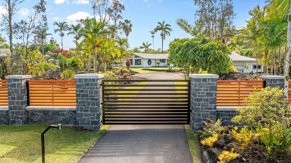 Hawaii Real Estate | View 15-1478 23RD AVE | 3 Beds, 2 Baths