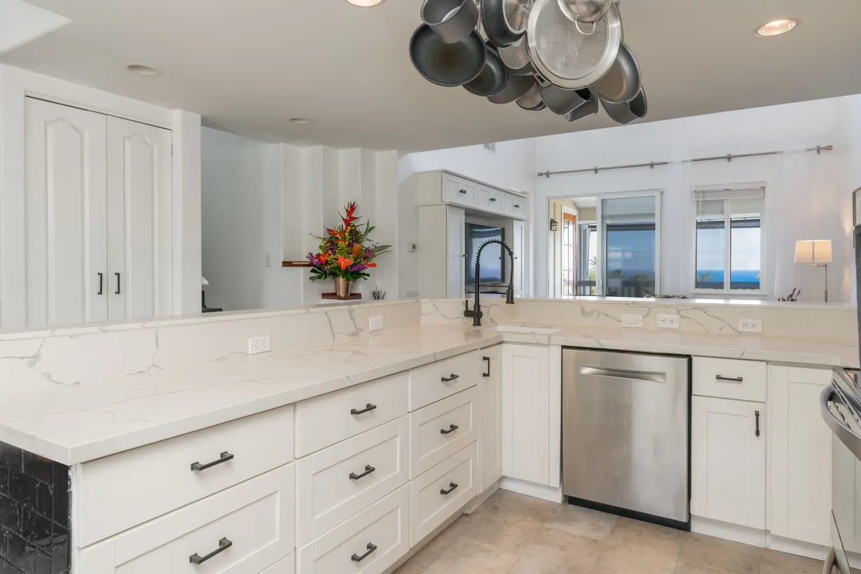 Hawaii Real Estate | View 75-6060 KUAKINI HWY, H23 | Listing