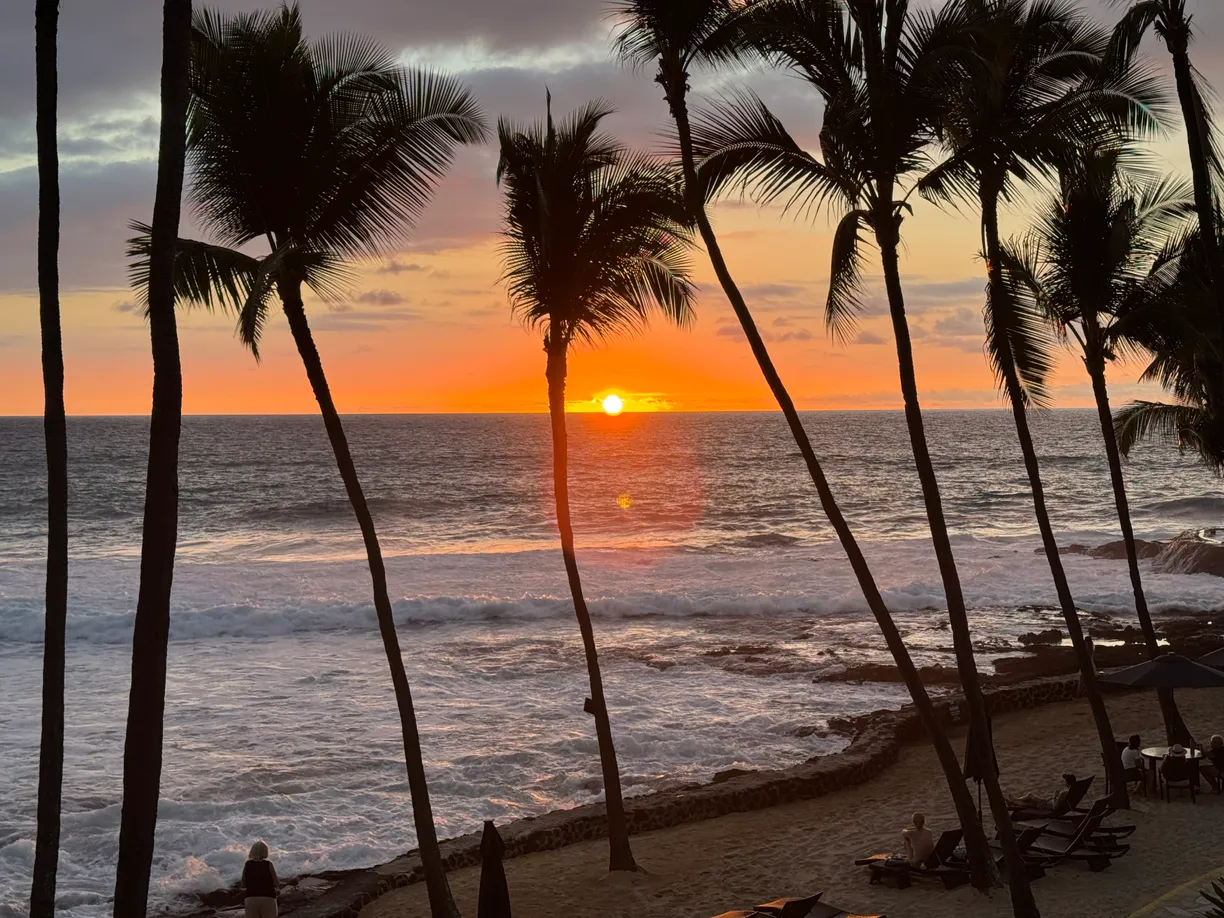 Hawaii Real Estate | View 75-6106 ALII DR, 208 | 2 Beds, 2 Baths
