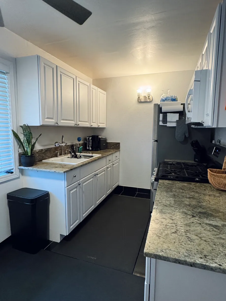 Hawaii Real Estate | View 74-5618 PALANI RD, J2 | Listing