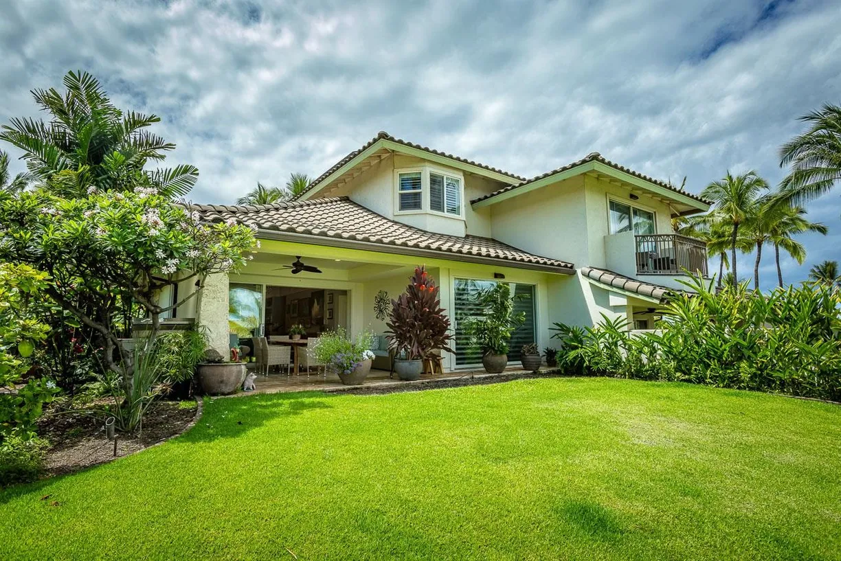 Hawaii Real Estate | View 360 Kai Malu Pl, 49-B | 3 Beds