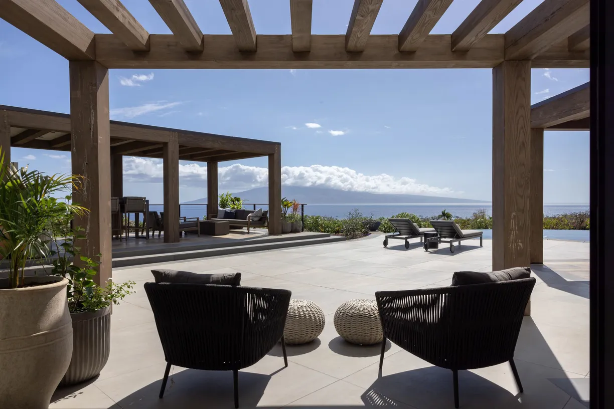 Hawaii Real Estate | View 325 Hokiokio Pl | 5 Beds
