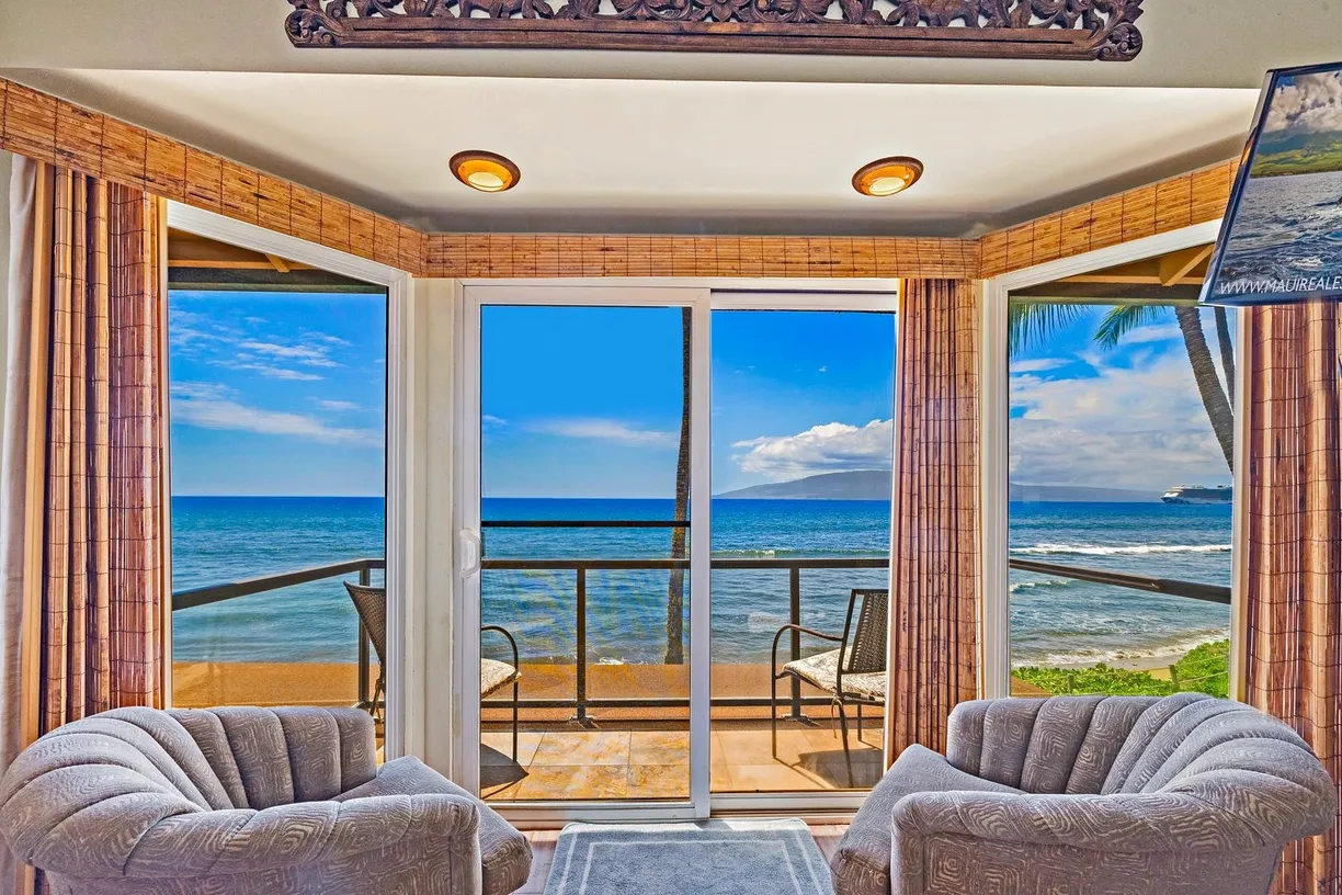 Hawaii Real Estate | View 272 Pualei Dr, 272-3 | 3 Beds