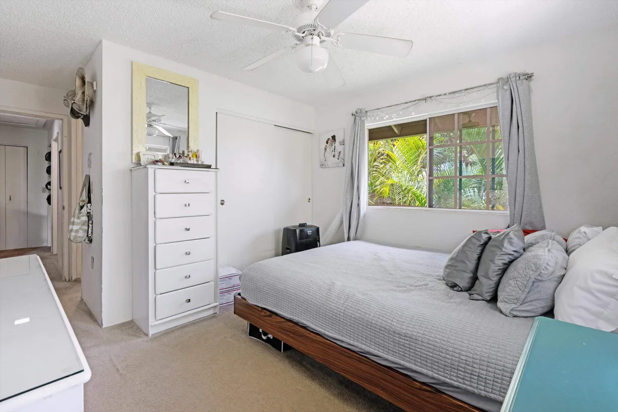 Hawaii Real Estate | View 160 Keonekai Rd, 27-201 | Listing