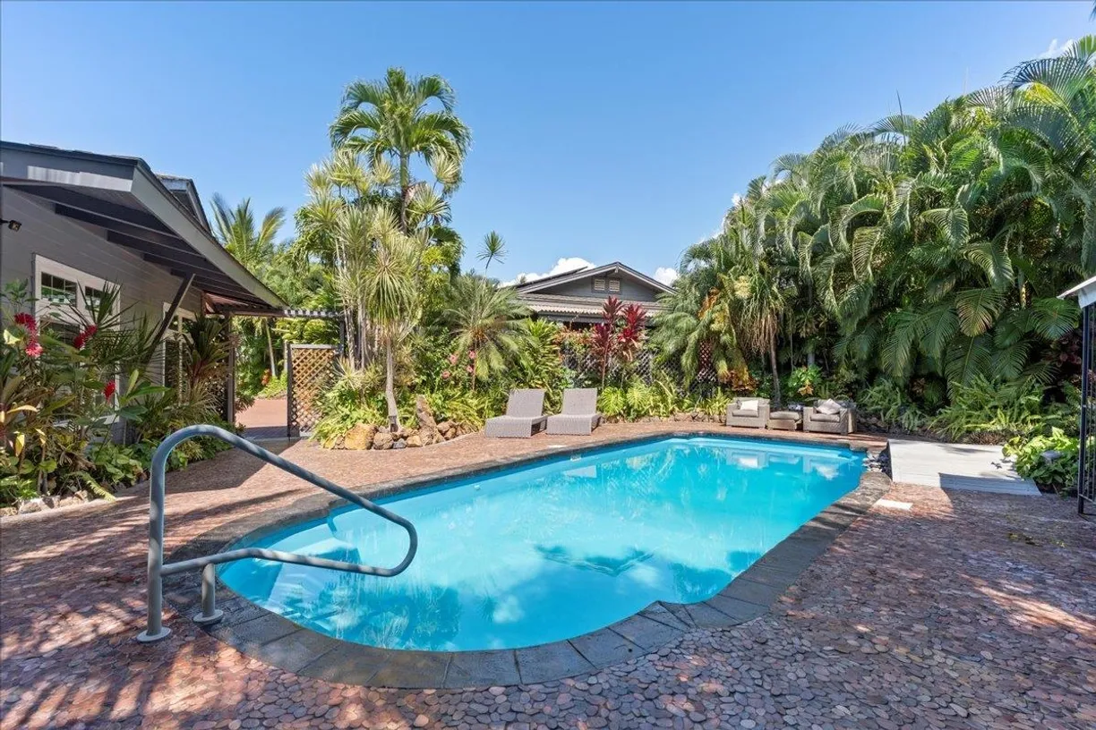 Hawaii Real Estate | View 440 Mikioi Pl | Listing