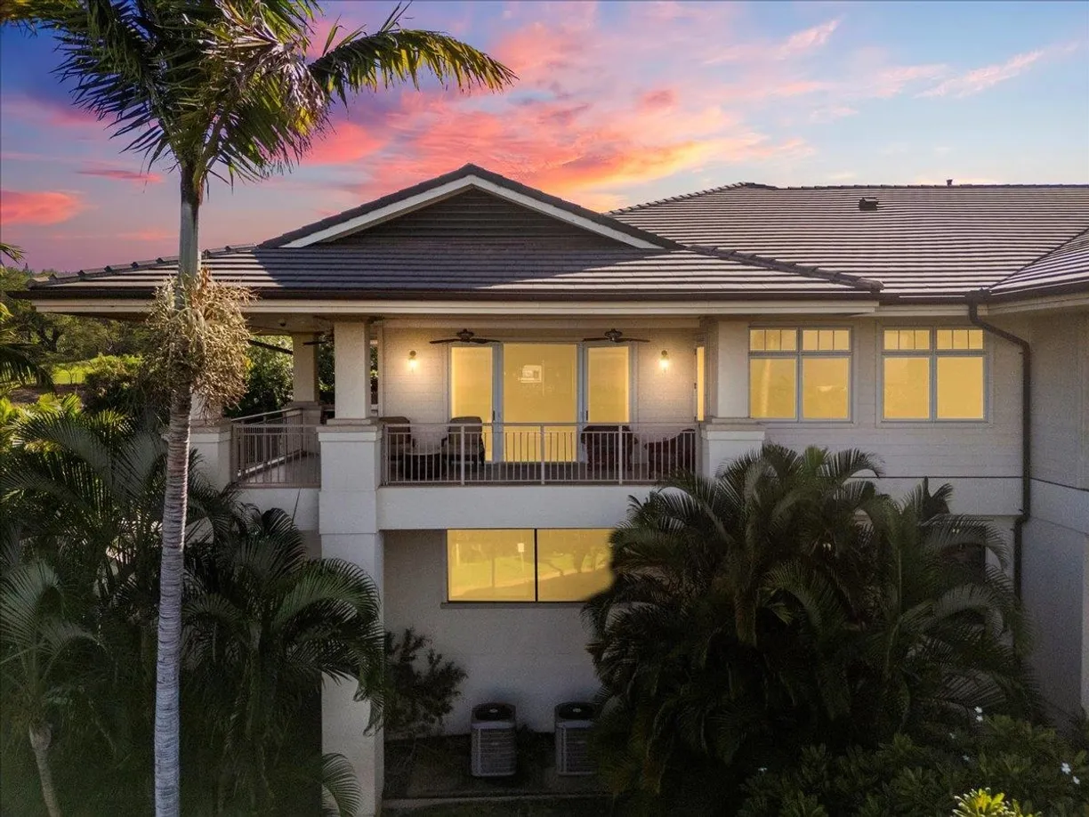 Hawaii Real Estate | View 161 Wailea Ike Pl, C204 | 3 Beds