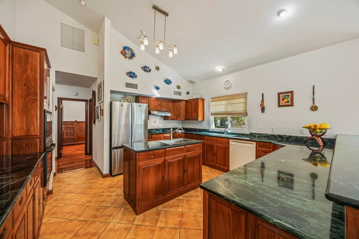Hawaii Real Estate | View 355 Kamalei Cir | Listing