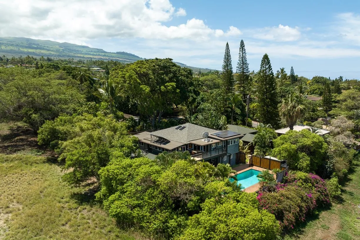 Hawaii Real Estate | View 3091 Mapu Pl | 4 Beds