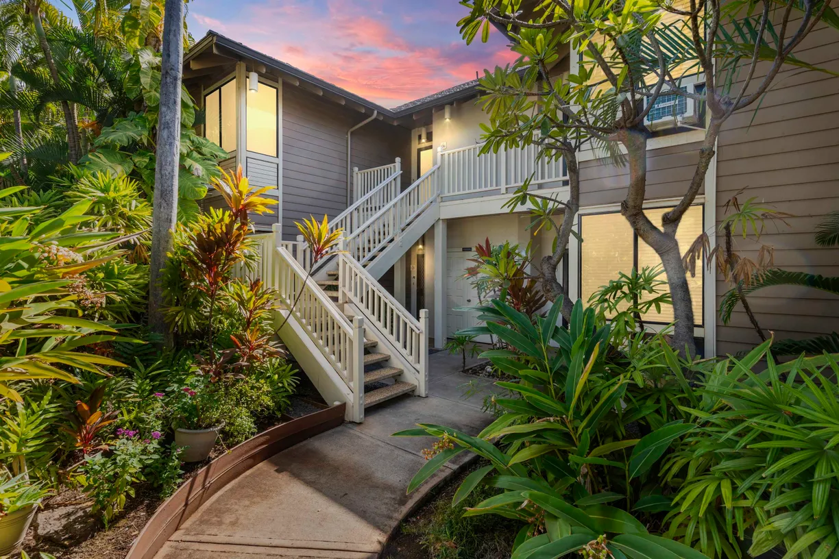 Hawaii Real Estate | View 155 Wailea Ike Pl, 135 | 1 Bed
