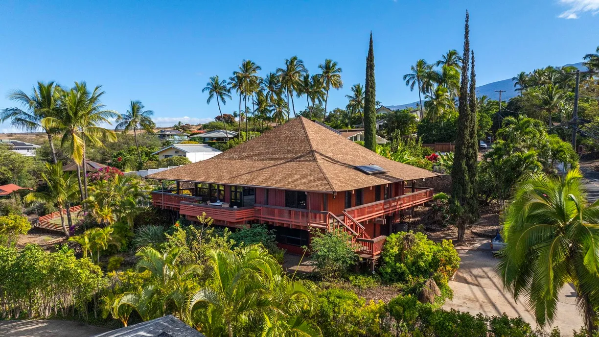 Hawaii Real Estate | View 521 Kupulau Dr | 3 Beds