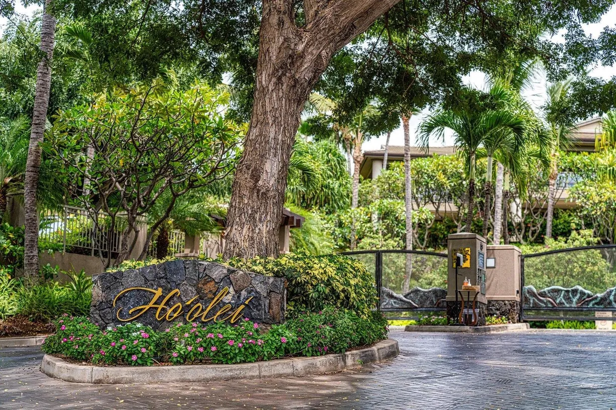 Hawaii Real Estate | View 12 Hoolei Cir, S-2 | Listing