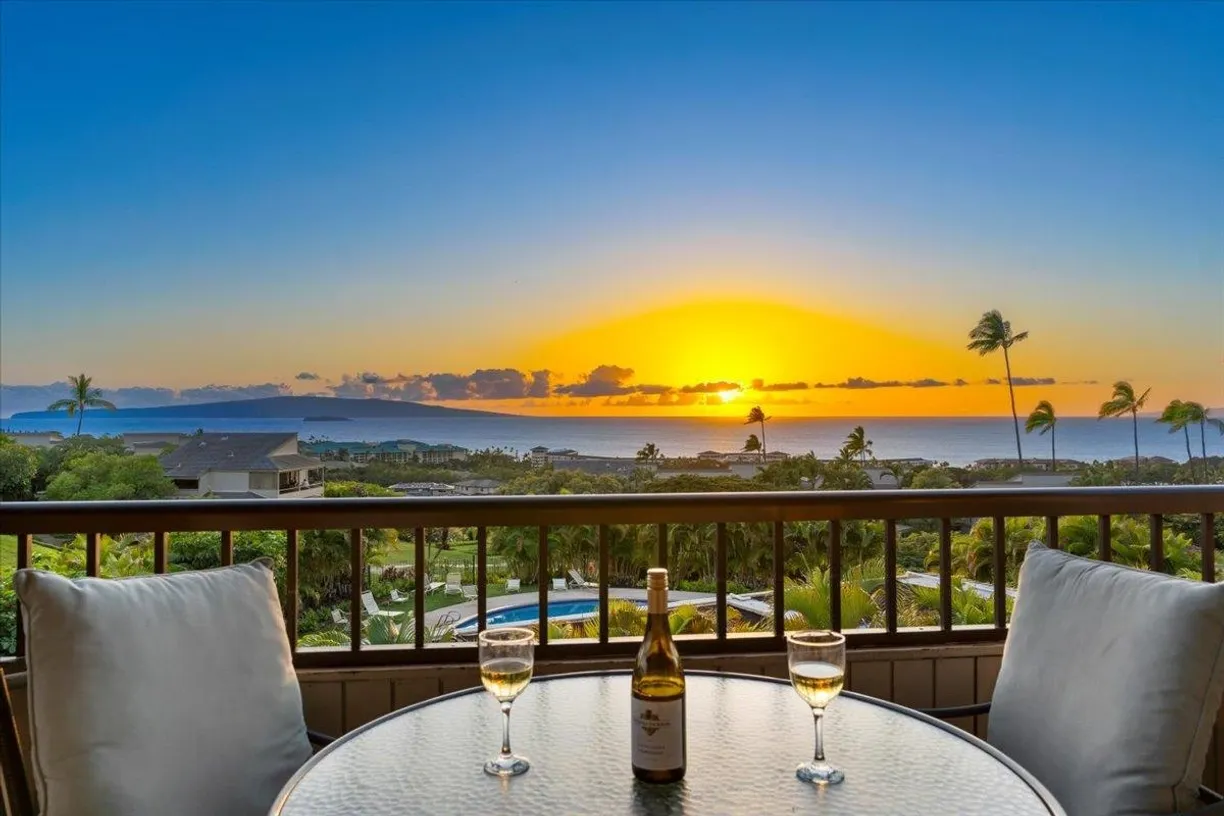 Hawaii Real Estate | View 10 Wailea Ekolu Pl, 706 | 2 Beds