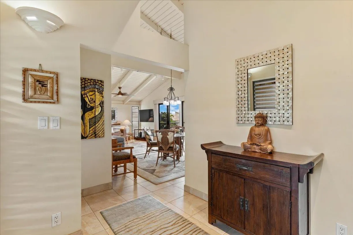 Hawaii Real Estate | View 10 Wailea Ekolu Pl, 706 | Listing