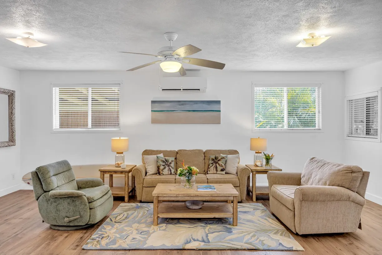 Hawaii Real Estate | View 317 Kenolio Rd | Listing
