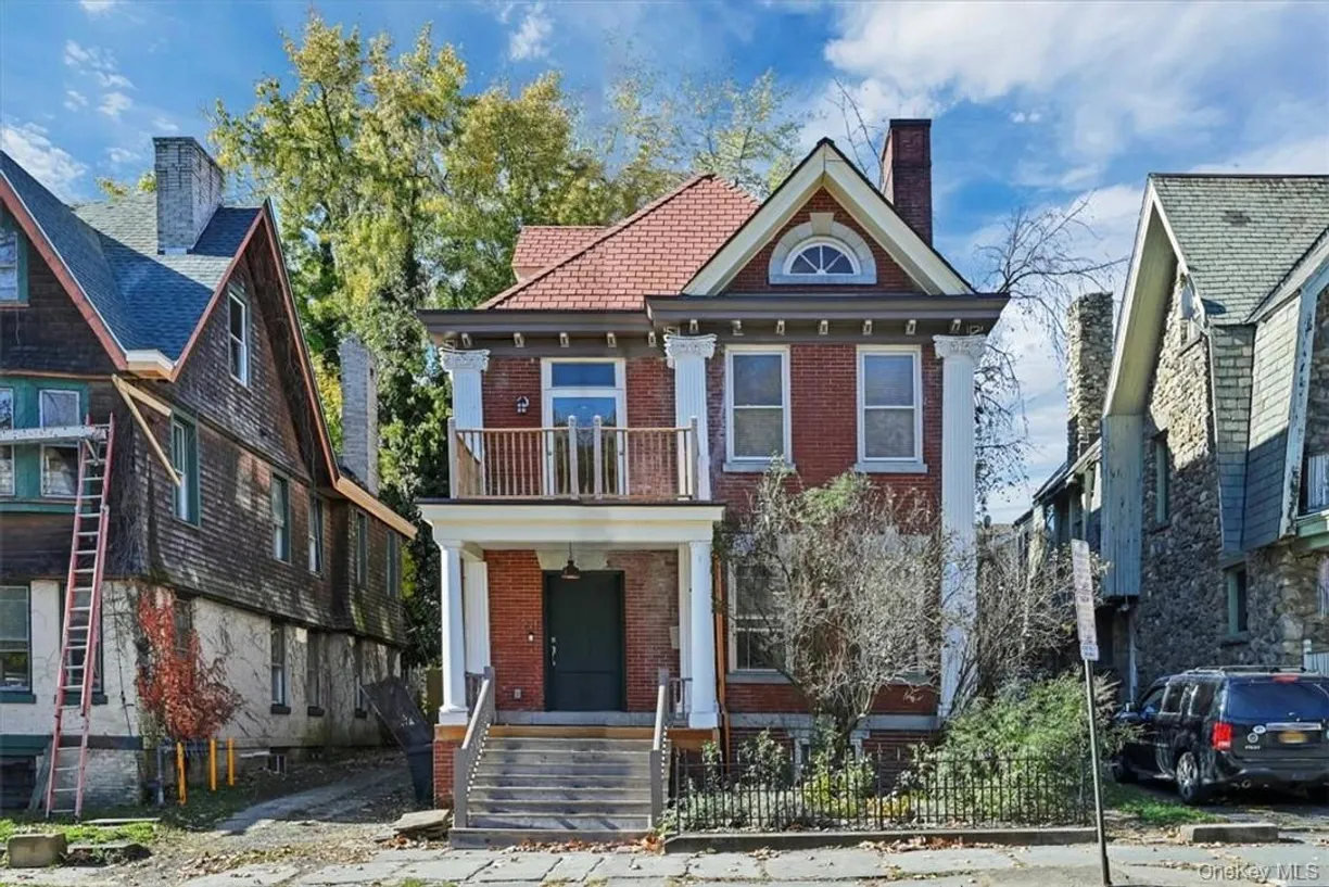 271 Liberty Street #Main Floor, Newburgh, NY 12550 Property for rent