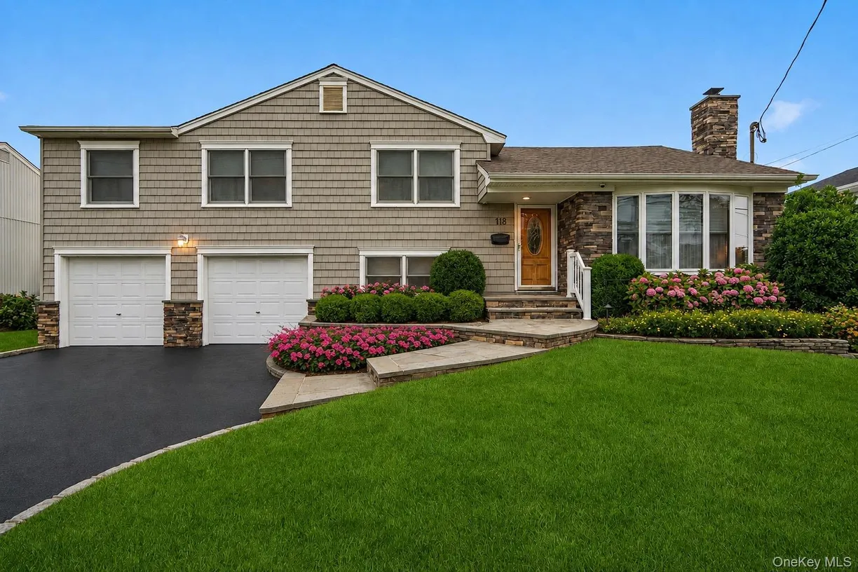 118 Chester Avenue, Massapequa Park, NY 11762 Property for sale