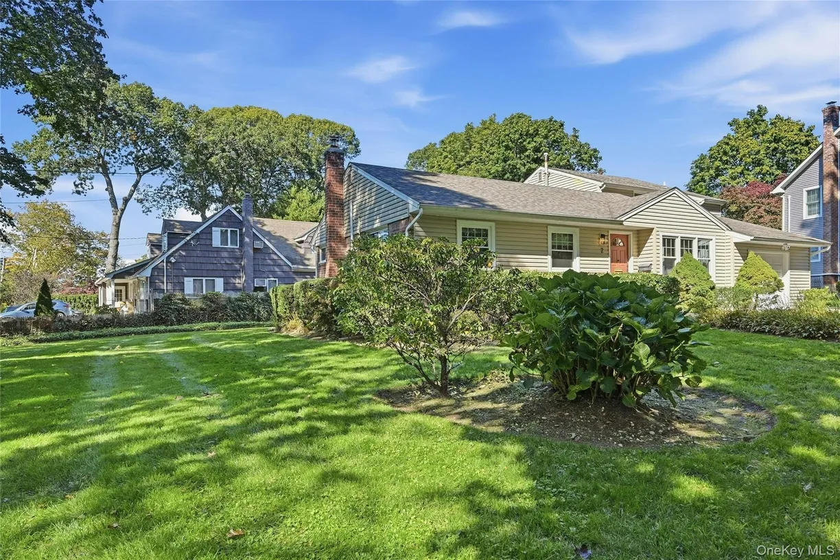 2 Milburn Lane, Huntington, NY 11743 Property for sale