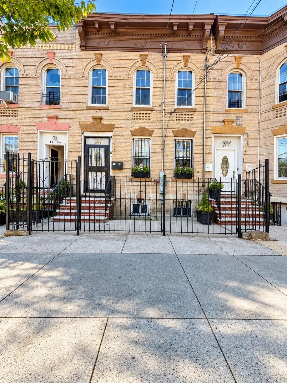 1094 Blake Avenue, Brooklyn, NY 11208 Property for sale