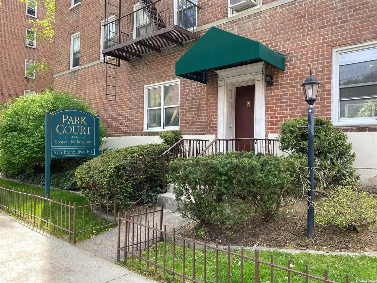 Westchester Real Estate | View 765 Bronx River Road, GA | 1 Bed, 1 Bath