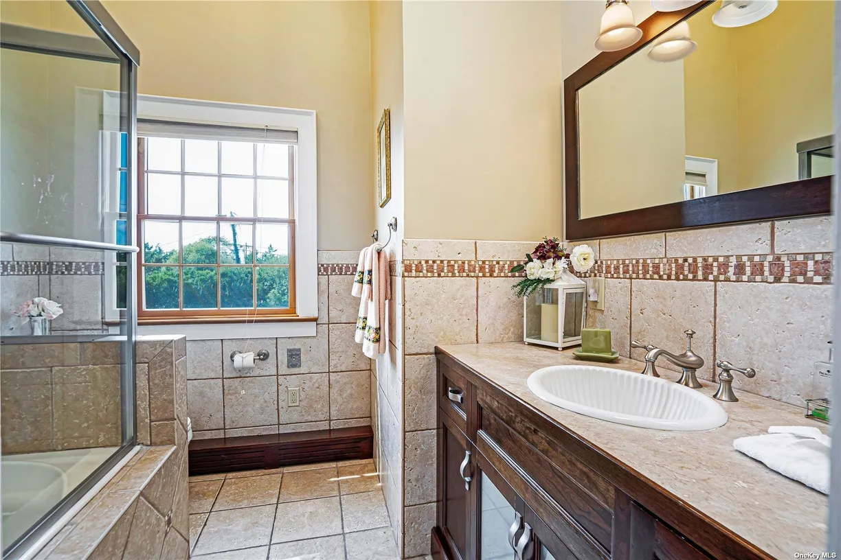 The Hamptons Real Estate | View 117 Beach Lane | Listing | View 10