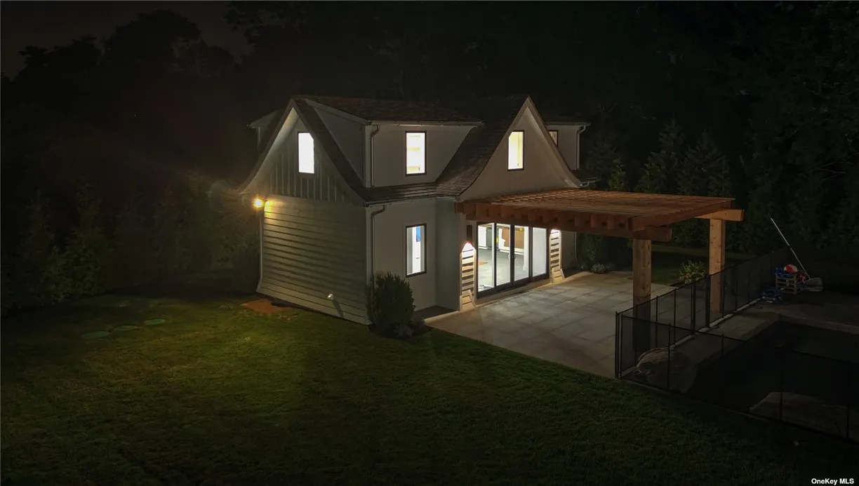 The Hamptons Real Estate | View 21 St George Pl | Listing | View 8