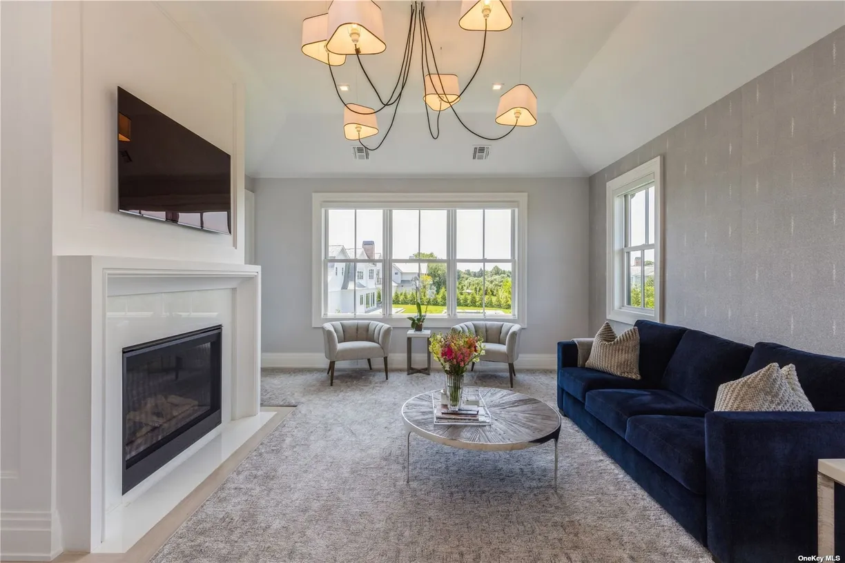 The Hamptons Real Estate | View 21 St George Pl | Listing | View 17
