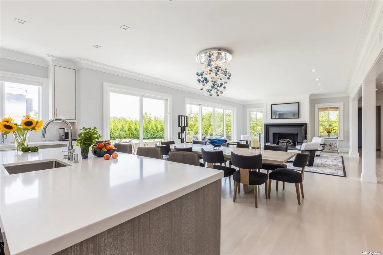 The Hamptons Real Estate | View 21 St George Pl | Listing | View 14