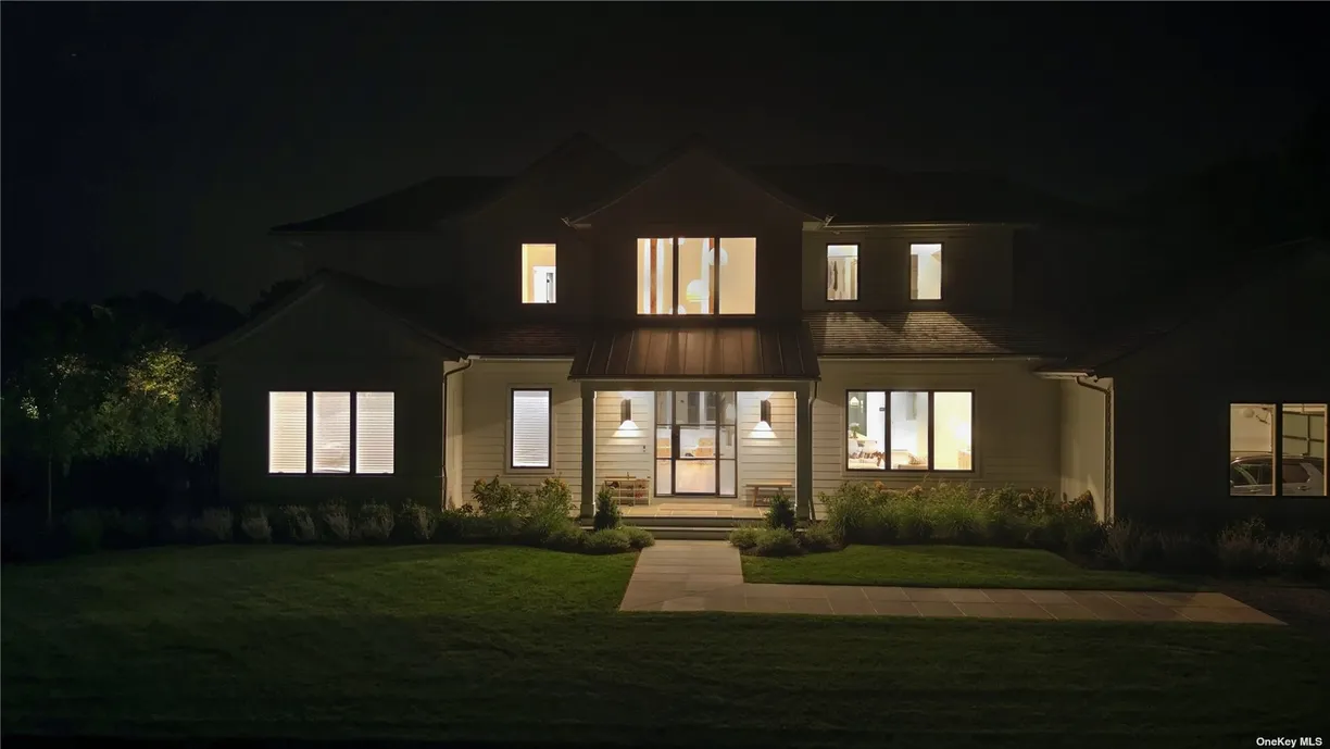 The Hamptons Real Estate | View 21 St George Pl | Listing | View 2