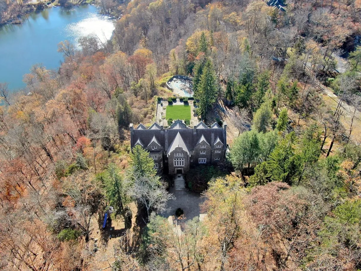 Rockland/Orange/NJ Real Estate | View 43 Ontio Road | Listing