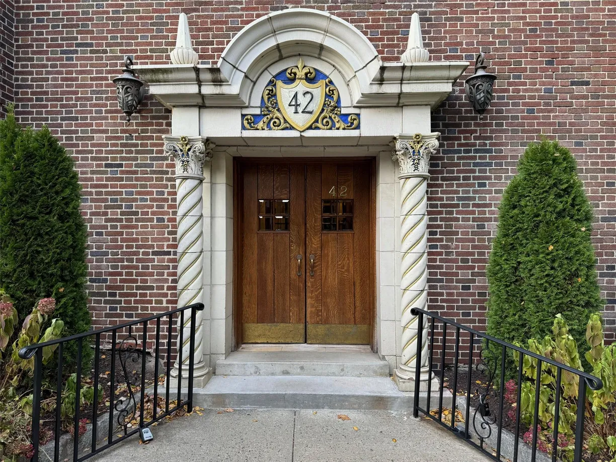 Westchester Real Estate | View 42 Pondfield Road, 6C | Listing