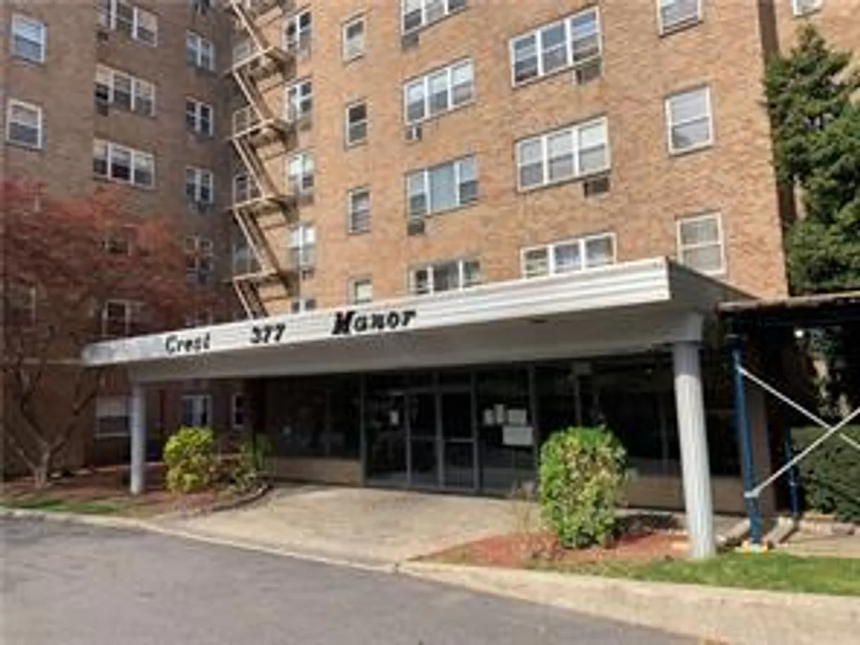 Westchester Real Estate | View 377 N Broadway, 321 | 1 Bed, 1 Bath