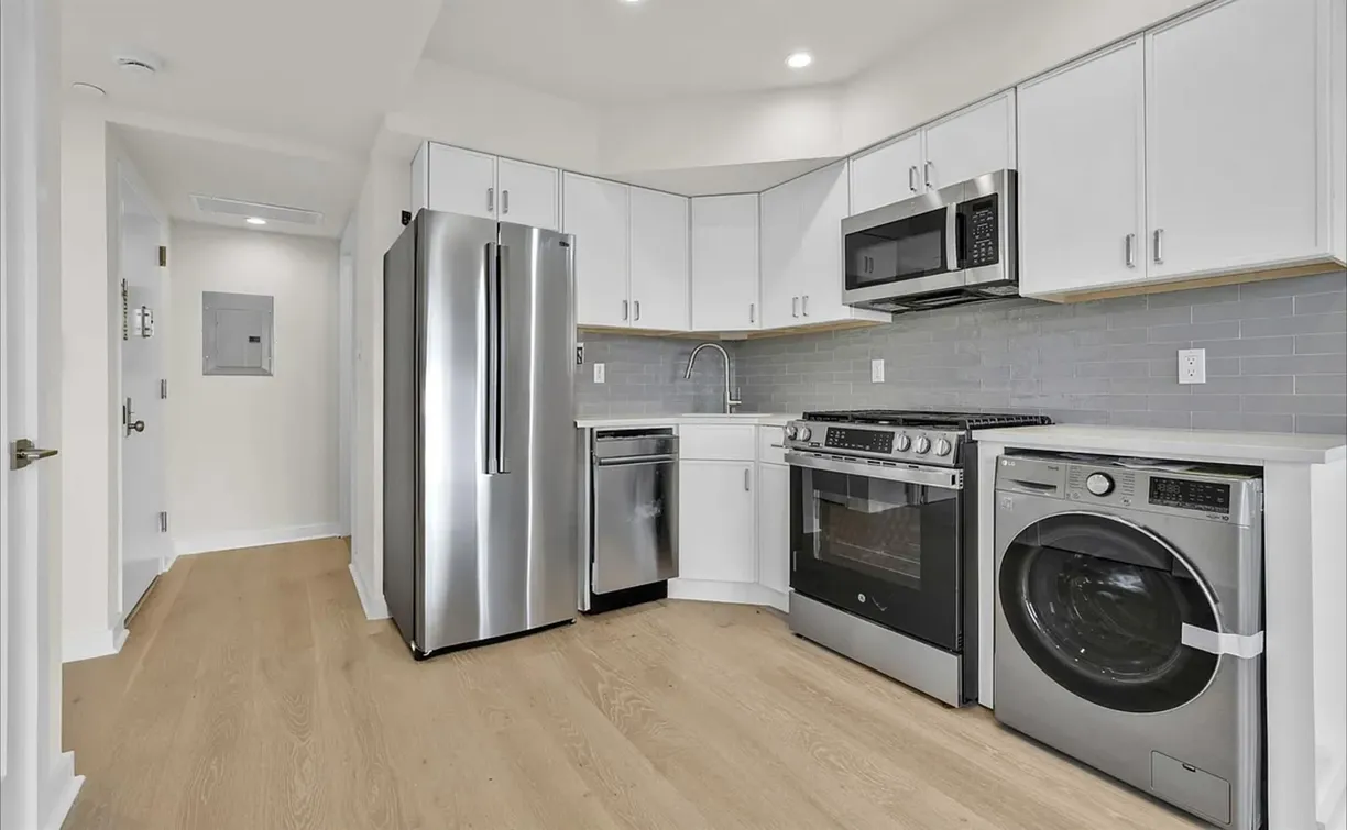 New York City Real Estate | View 25-25 31 Avenue, 7A | Listing