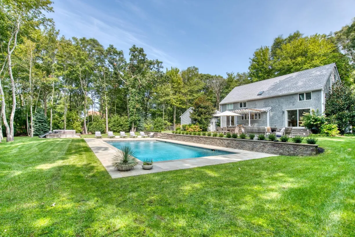 The Hamptons Real Estate | View 43 Scrimshaw Drive | 4 Beds, 4 Baths
