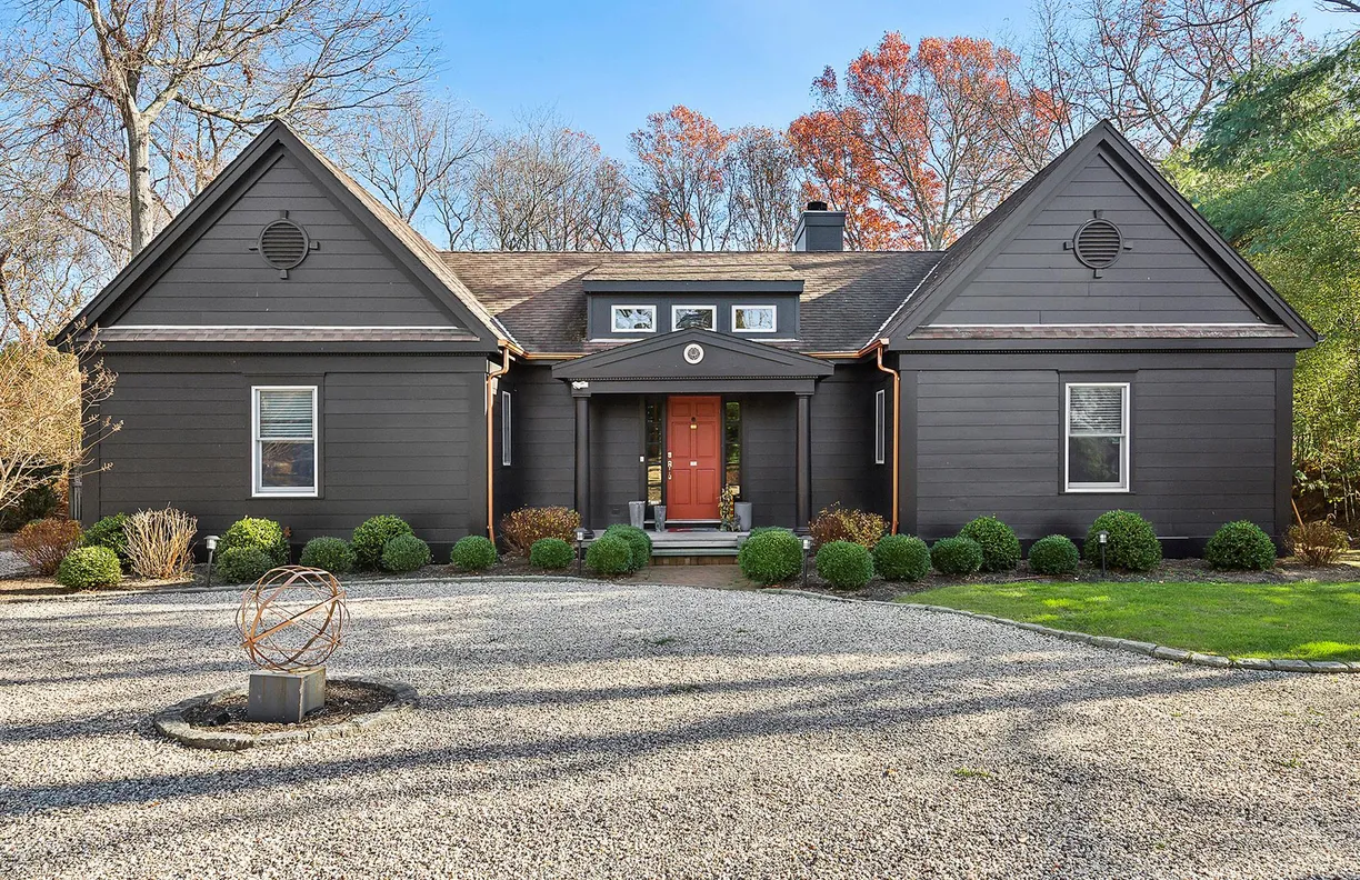 The Hamptons Real Estate | View 37 Coves End Lane | Listing