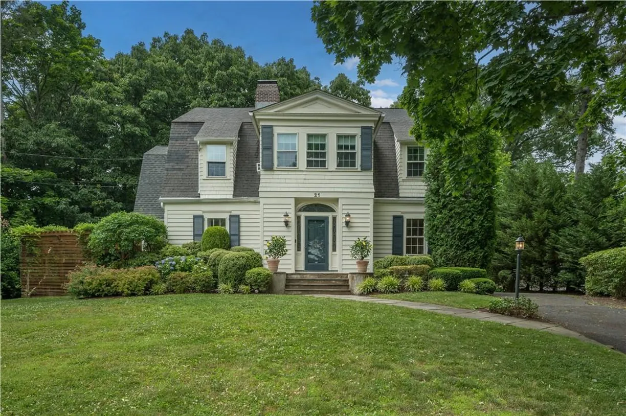 Westchester Real Estate | View 21 Howell Avenue | 5 Beds, 3 Baths