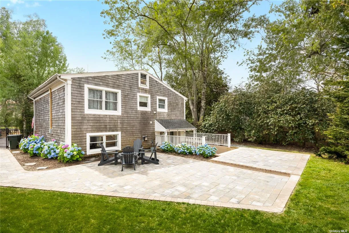 The Hamptons Real Estate | View 29 Missapoque Avenue | Listing