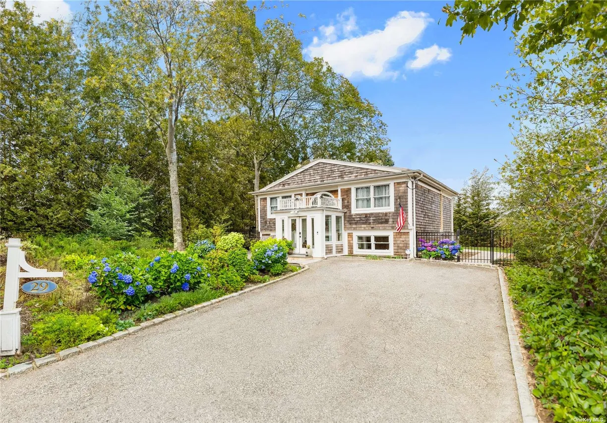 The Hamptons Real Estate | View 29 Missapoque Avenue | 4 Beds, 2 Baths