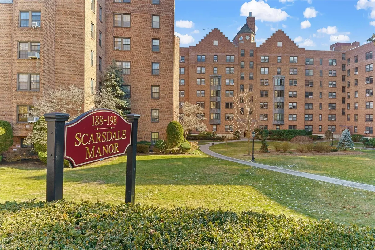 Westchester Real Estate | View 188 Garth Road, 6X | 1 Bed, 1 Bath