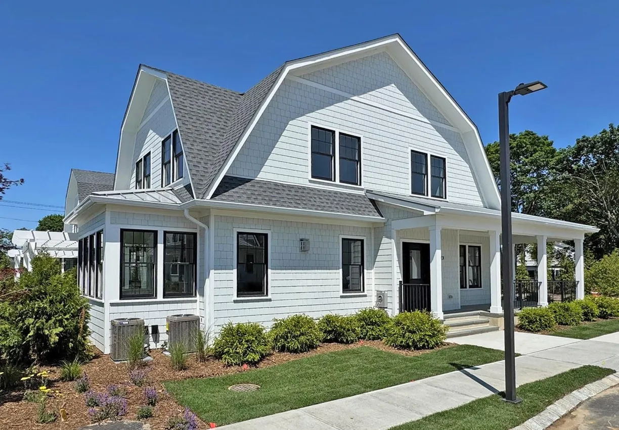 The Hamptons Real Estate | View 12 Depot, 1701 (Pearl Way) | 2 Beds, 2 Baths