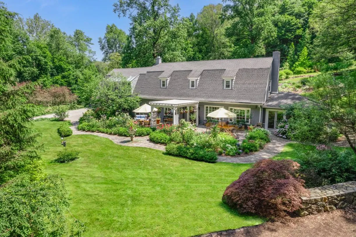 Hudson Valley Real Estate | View 16 Fox Hollow Lane | 3 Beds, 3 Baths
