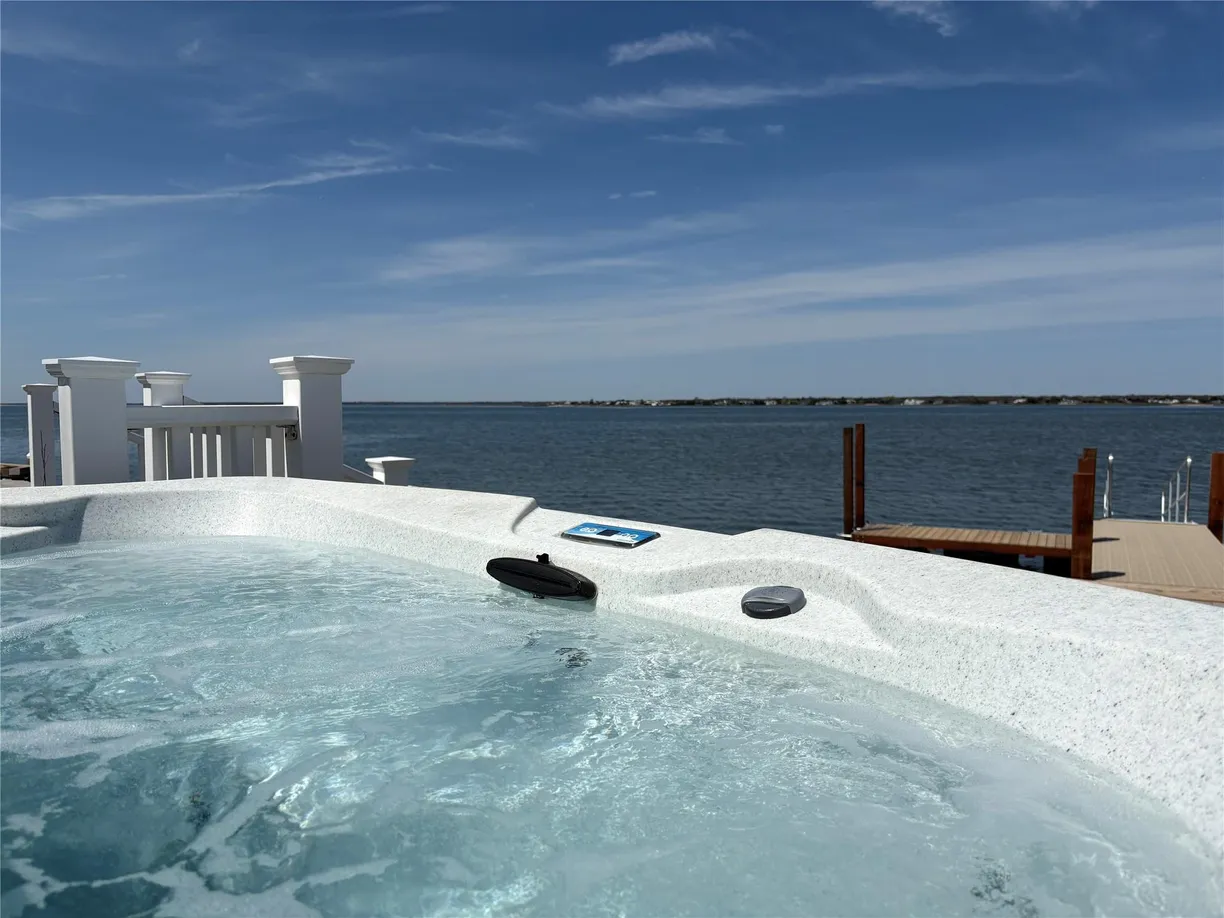 The Hamptons Real Estate | View 132 Point Road | Listing
