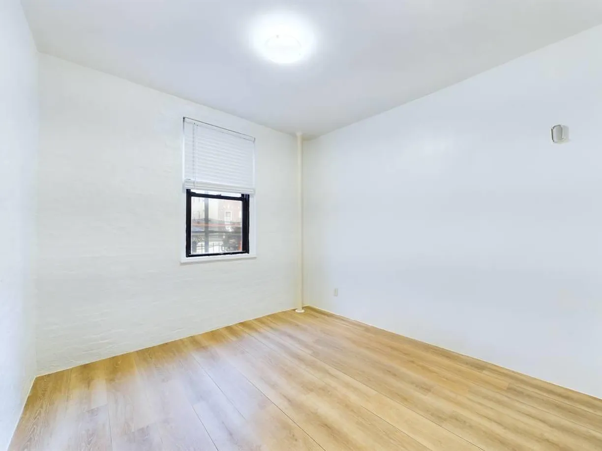 New York City Real Estate | View 21-58 35 street, 1E | Listing