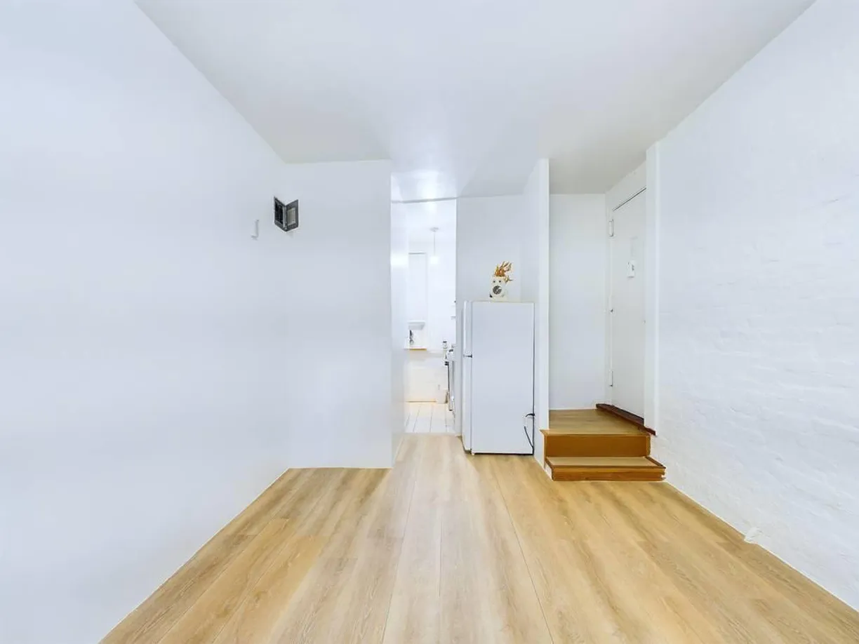 New York City Real Estate | View 21-58 35 street, 1E | 1 Bath