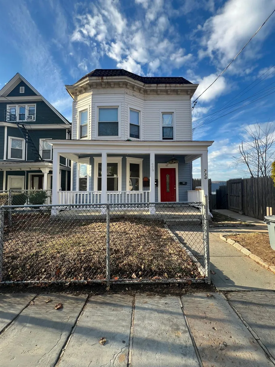 Westchester Real Estate | View 779 Warburton Avenue | 3 Beds, 1 Bath